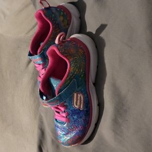 Sketches sport girls size 12